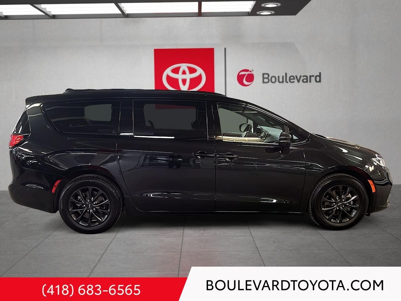 2022 Chrysler Pacifica 100232A-096 | TOURING Black Québec - photo #2