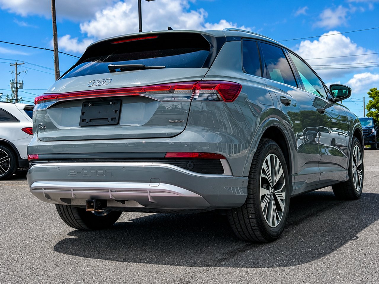 Audi Q4 e-tron 2023 Gris Granby - photo #6