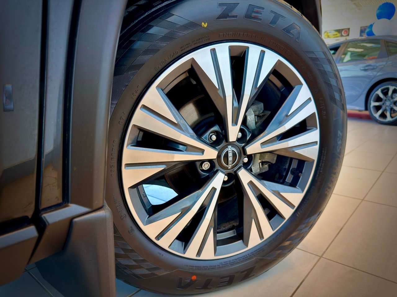 2023 Nissan Rogue Black Notre-Dame-des-Prairies - photo #13