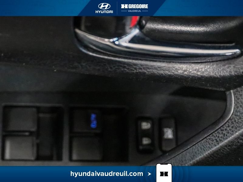 2018 Toyota Corolla Blue Laval - photo #16