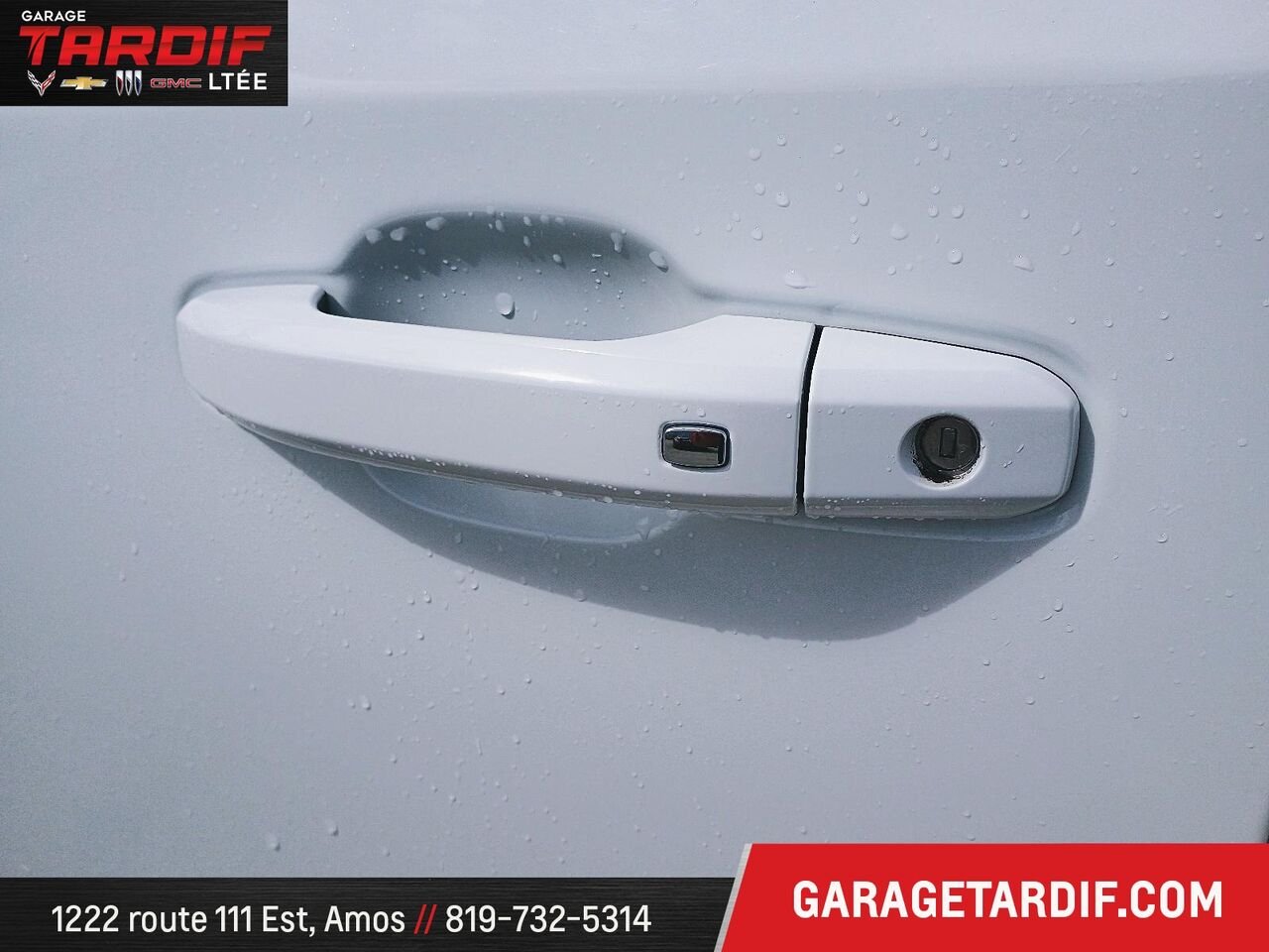 CHEVROLET 1500 4RM, CAISSE COURTE, CAB. MULTIPLAC 2024 Blanc Amos - photo #7
