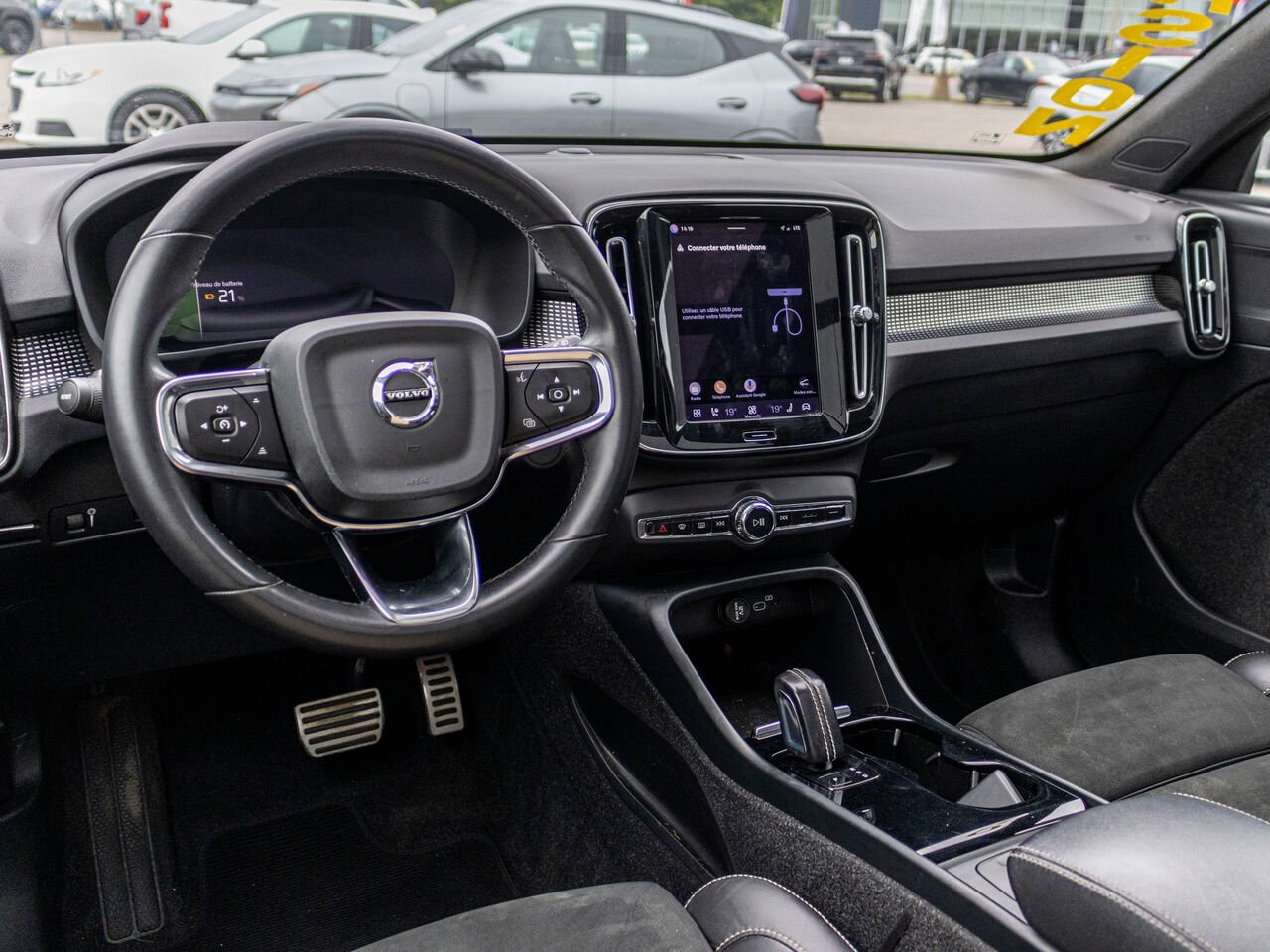 2022 Volvo Recharge XC40 tout électrique P8 Plus TIe Black Châteauguay - photo #7