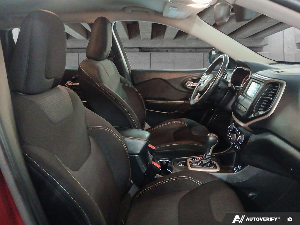2015 Jeep Cherokee 2601729A | North Red Edmonton - photo #21