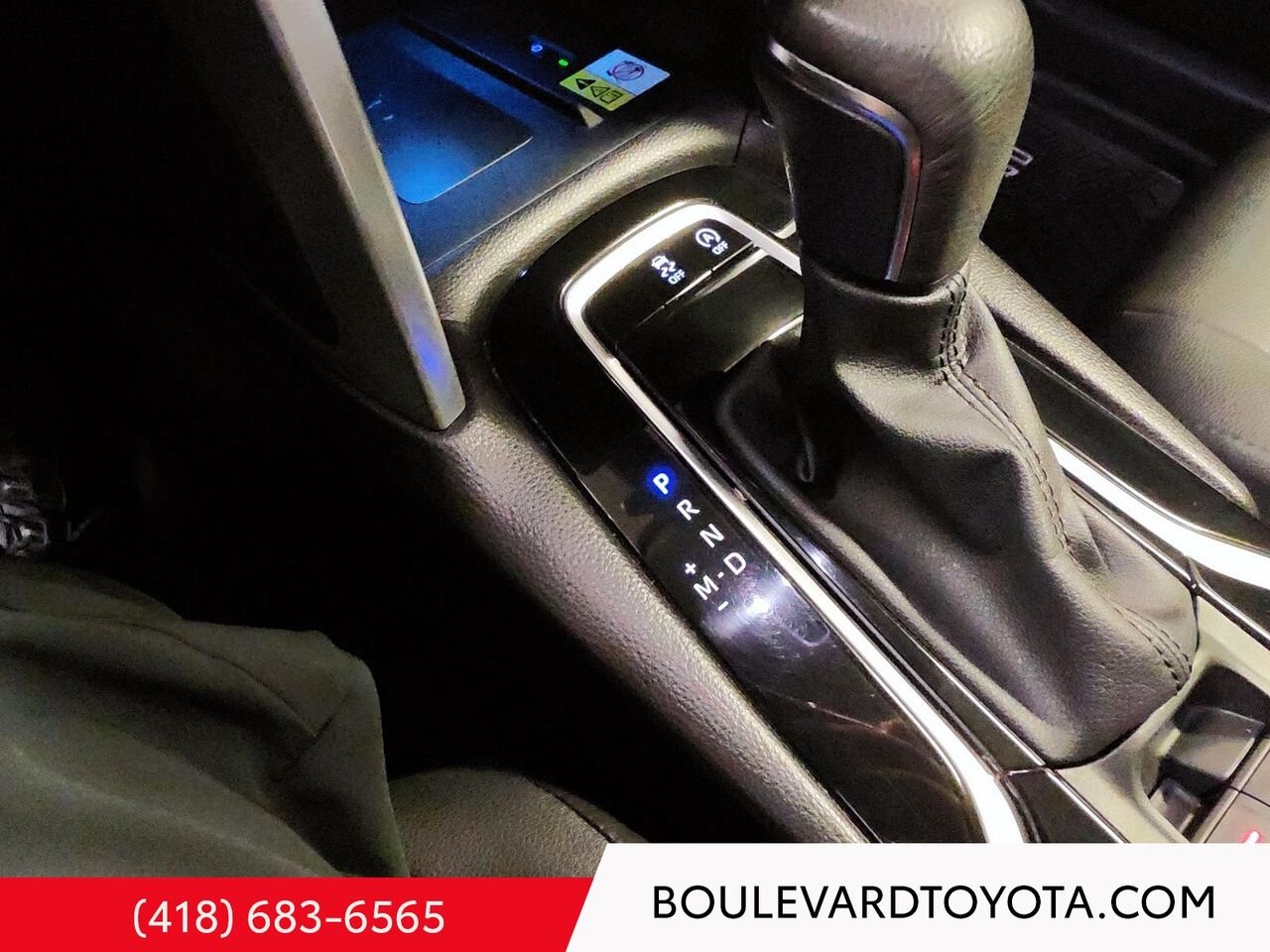 2022 Toyota Corolla Cross 99846A-97 | XLE, AWD Blue Québec - photo #18