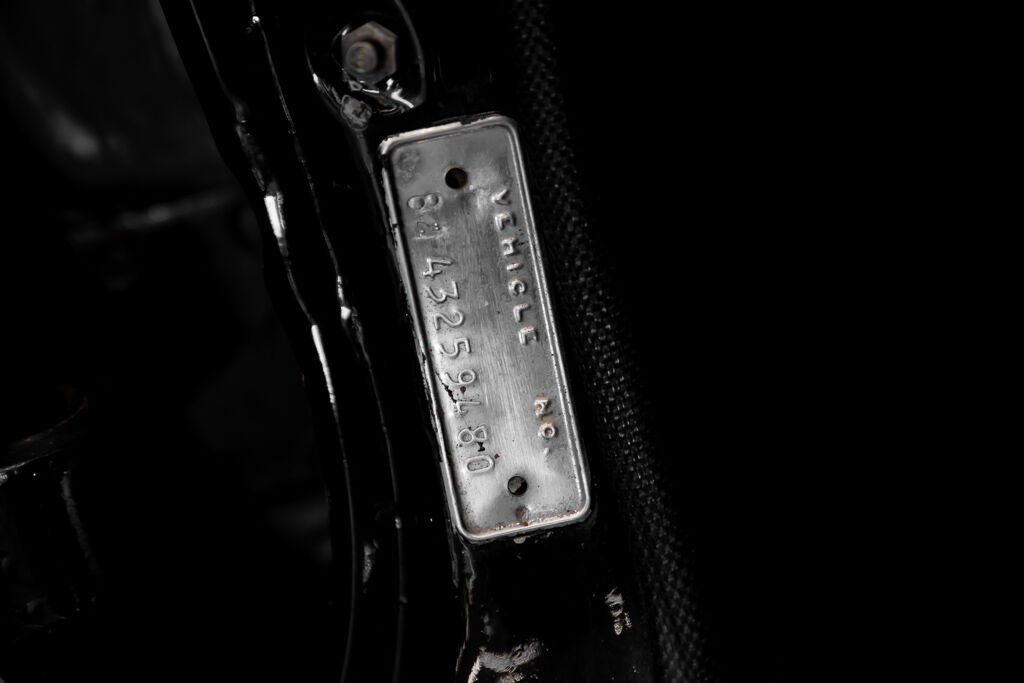 1964 Chrysler 300 K | *PRICE IN USD* - CAR IN MILES Black Kirkland - photo #15