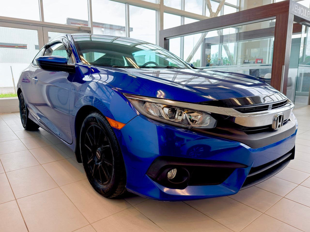 2018 Honda Civic Coupe Blue Notre-Dame-des-Prairies - photo #6