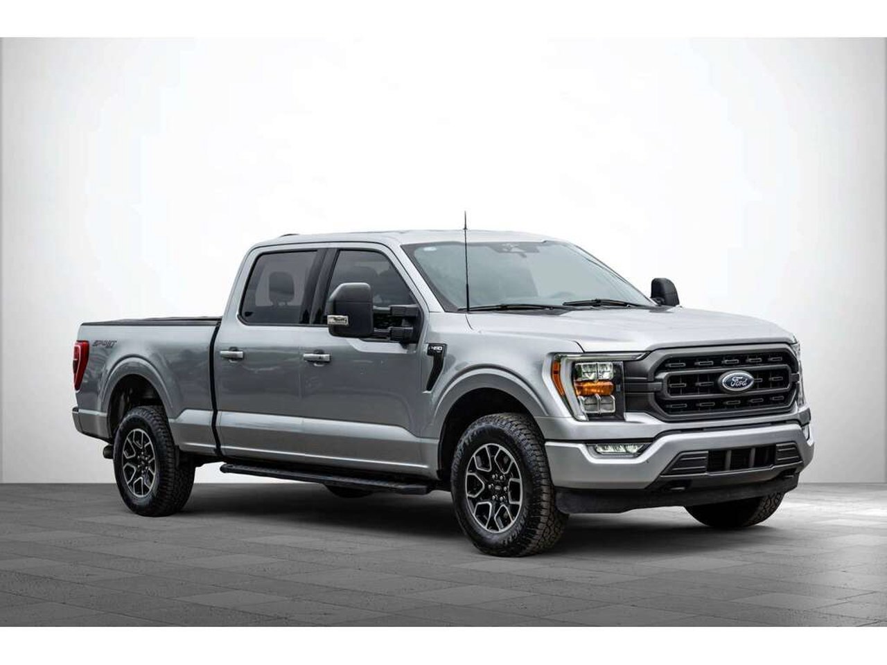 2023 Ford F-150 Silver Sainte-Julienne - photo #1