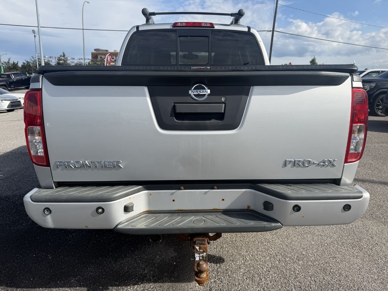 NISSAN FRONTIER PRO-4X SV cabine double 4x4 caisse longue BA 2018 Gris Gatineau - photo #12
