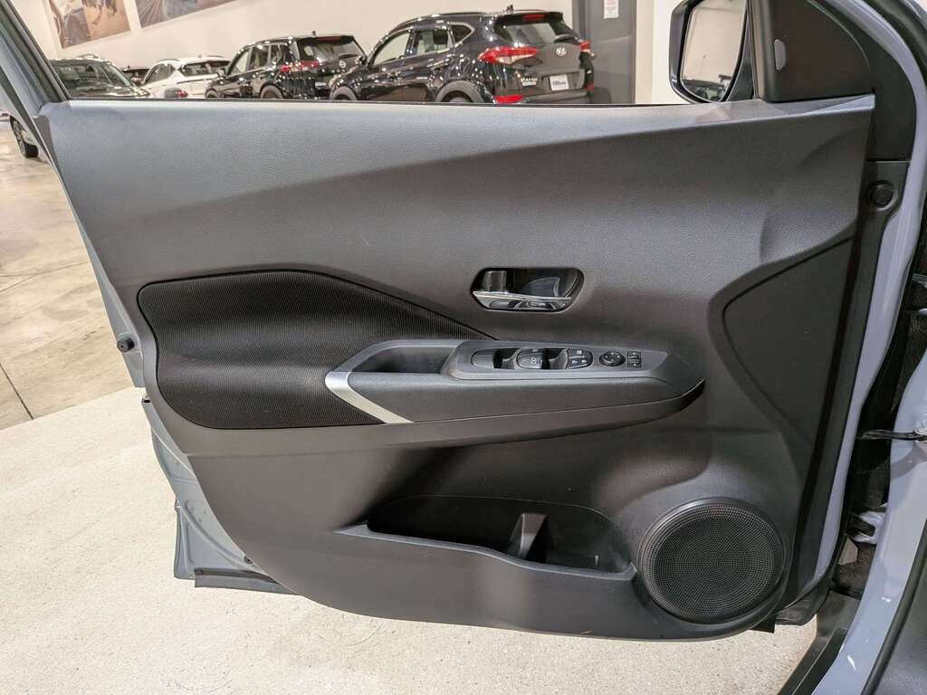 Nissan Kicks SV FWD 2024 Gris Val-David - photo #31