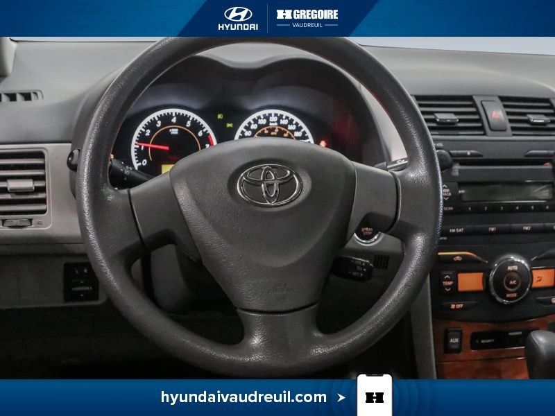 2009 Toyota Corolla White Saint-Eustache - photo #21