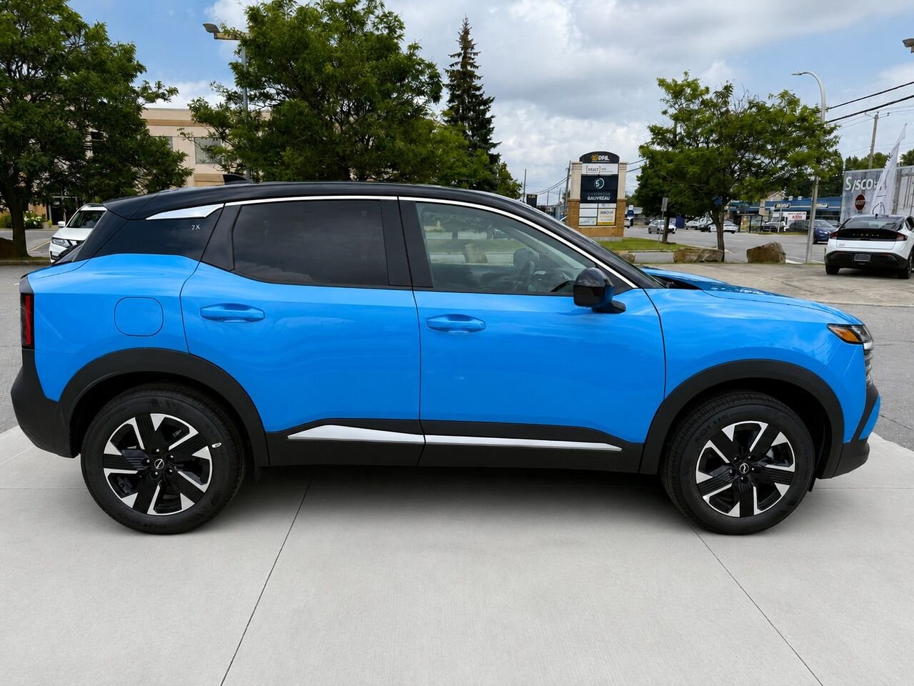 NISSAN Kicks KICKS SV 2026 Bleu glacial arctique/Noir intense Châteauguay - photo #5