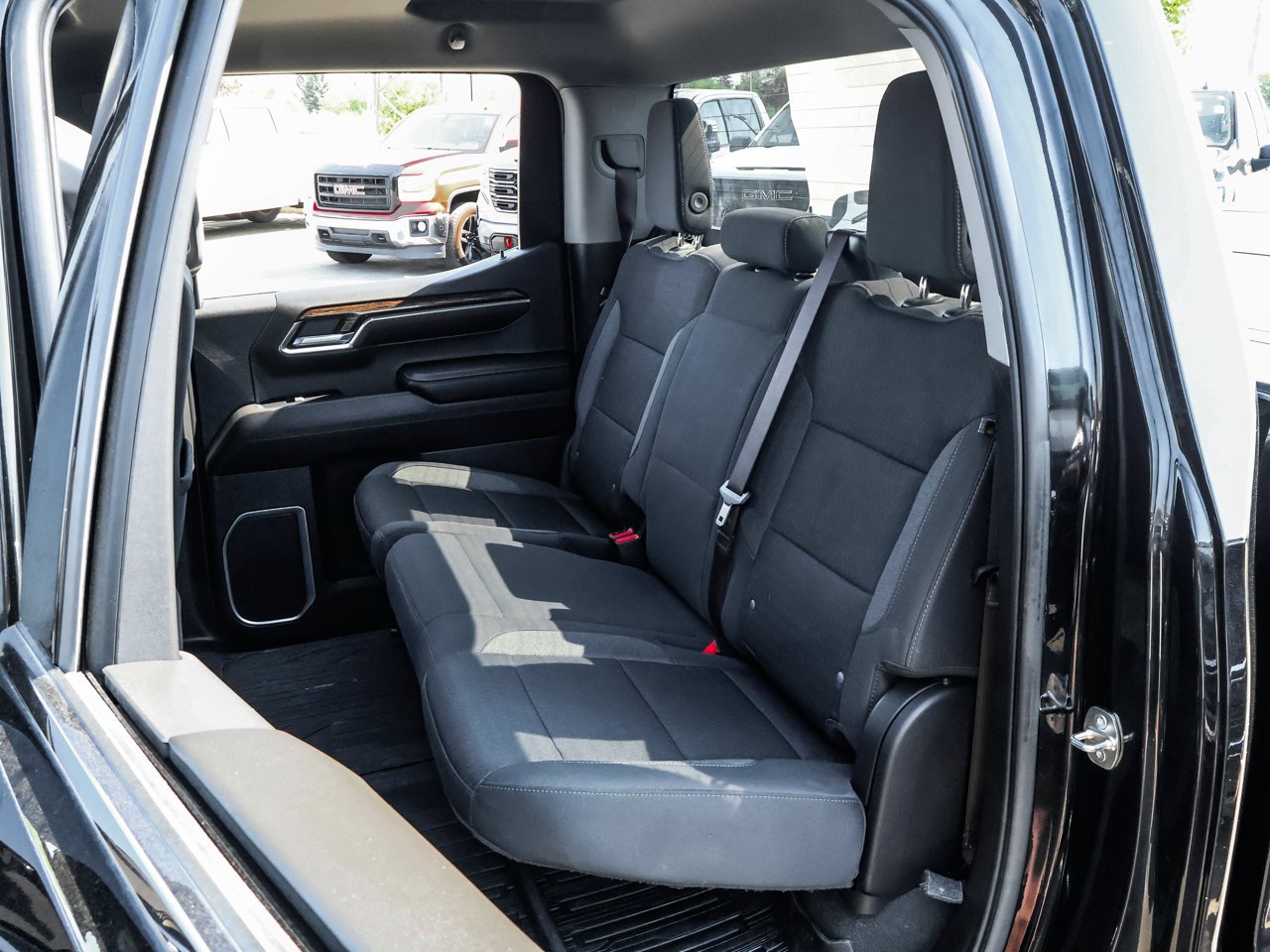 2023 GMC Sierra 1500 4WD Crew Cab 147 SLE Black Sherwood Park - photo #15