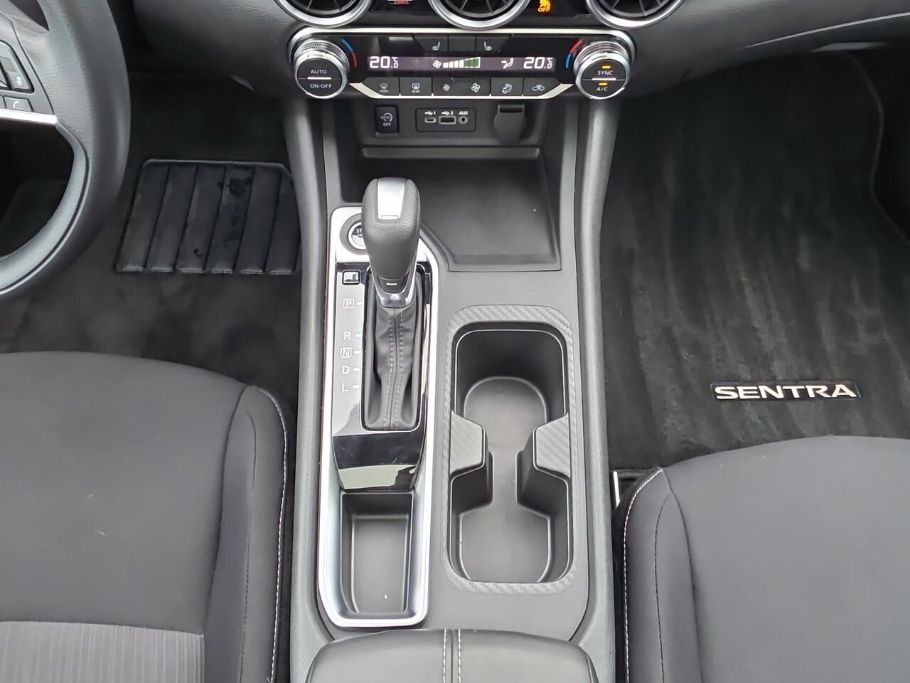 Nissan Sentra SV CVT, toit ouvrant, écran tactile, sièges chauffants 2024 Blanc Val-David - photo #10