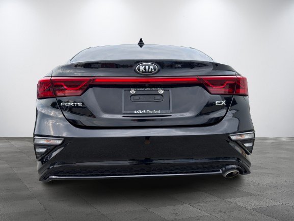2020 Kia Forte Black Thetford Mines - photo #3