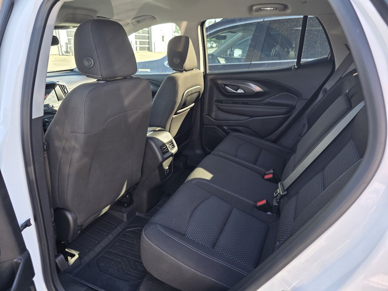 GMC Terrain SLE 2023 Blanc Rouyn-Noranda - photo #13