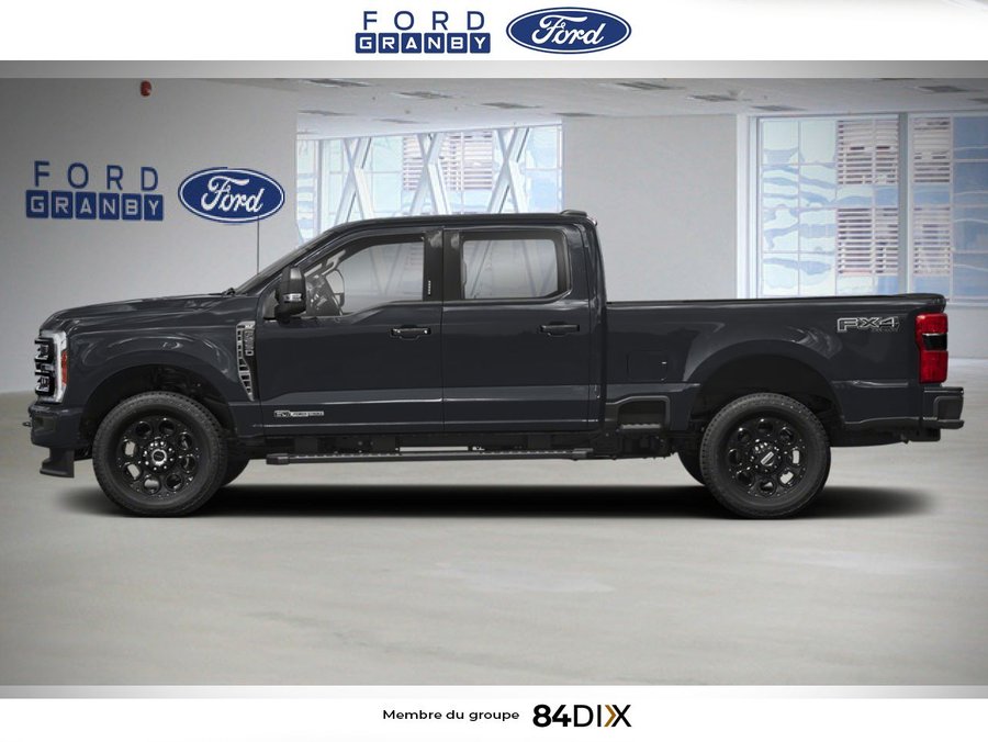 Ford Super Duty F-250 SRW XLT cabine 6 places 4RM caisse de 8 pi 2026 Noir agate métallisé