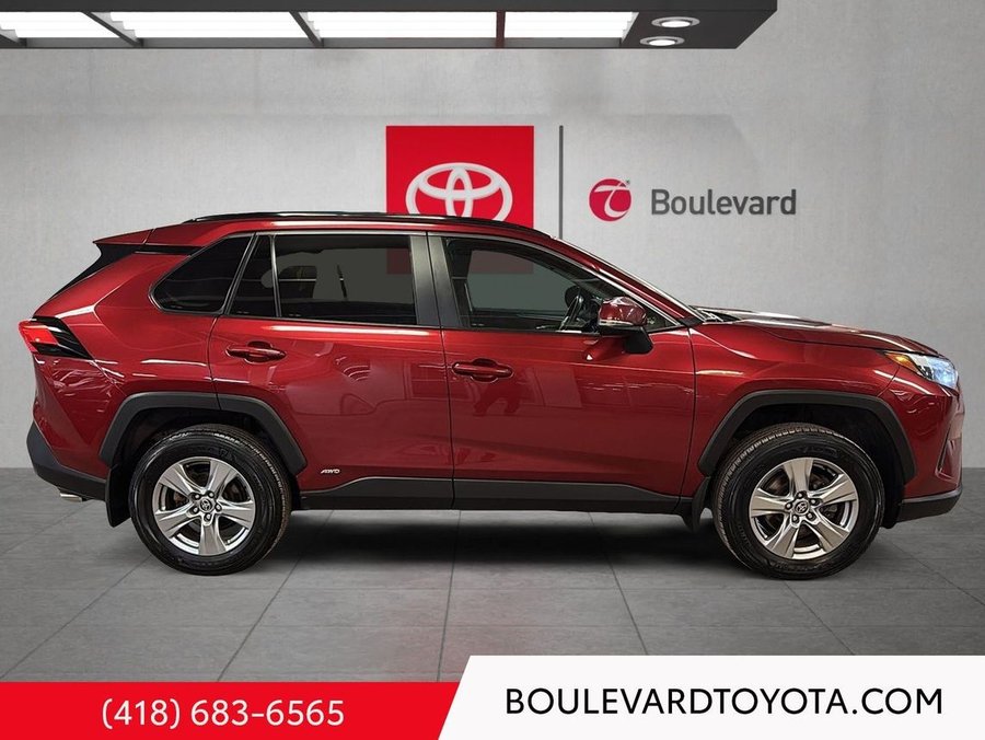 2022 Toyota RAV4 2022 Red