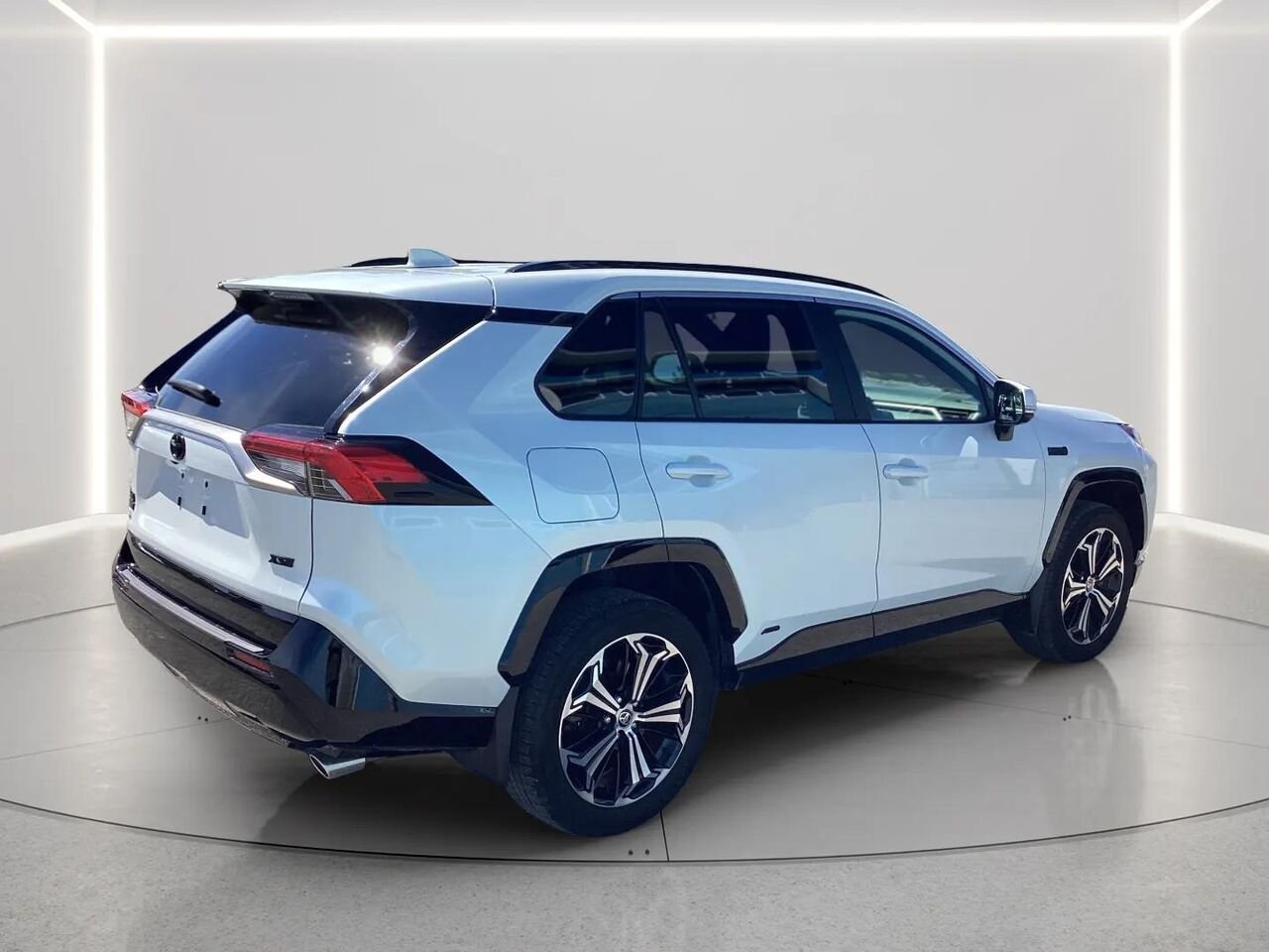 2023 Toyota RAV4 Prime Wind Chill Pearl Gatineau - photo #4