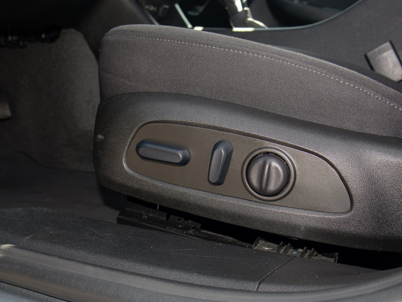 2024 Chevrolet Malibu 4dr Sdn 1LT Grey Sherwood Park - photo #17
