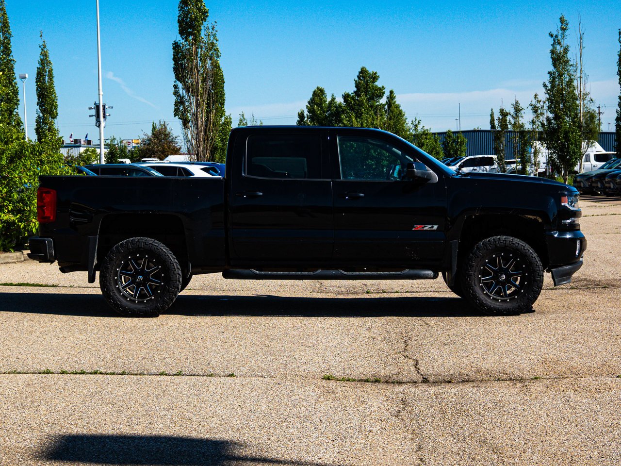 2018 Chevrolet Silverado 1500 4WD Crew Cab 143.5 LTZ w/2LZ Black Sherwood Park - photo #13