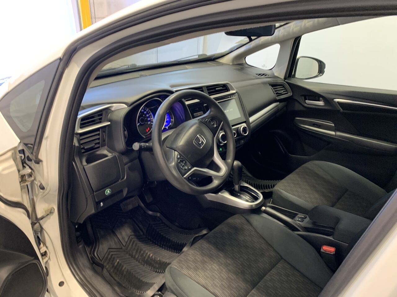 2017 Honda Fit LX FIT LX White Châteauguay - photo #18