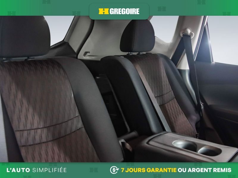 Nissan Rogue 2020 Blanc Laval - photo #25