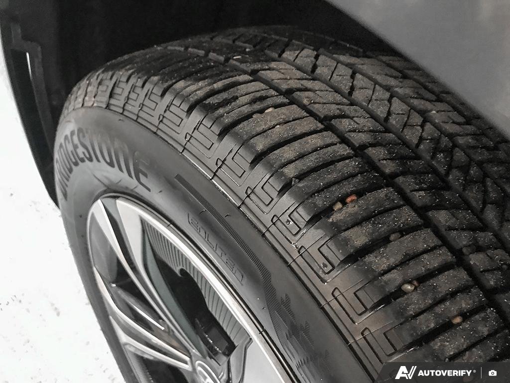 2025 Toyota bZ4X S2501170 | XLE White Edmonton - photo #6