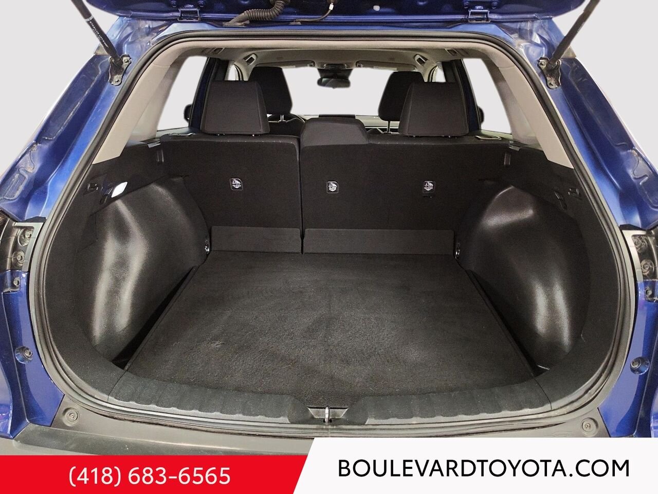 Toyota Corolla Cross 531733-87 | LE, AWD 2025 Bleu Québec - photo #18