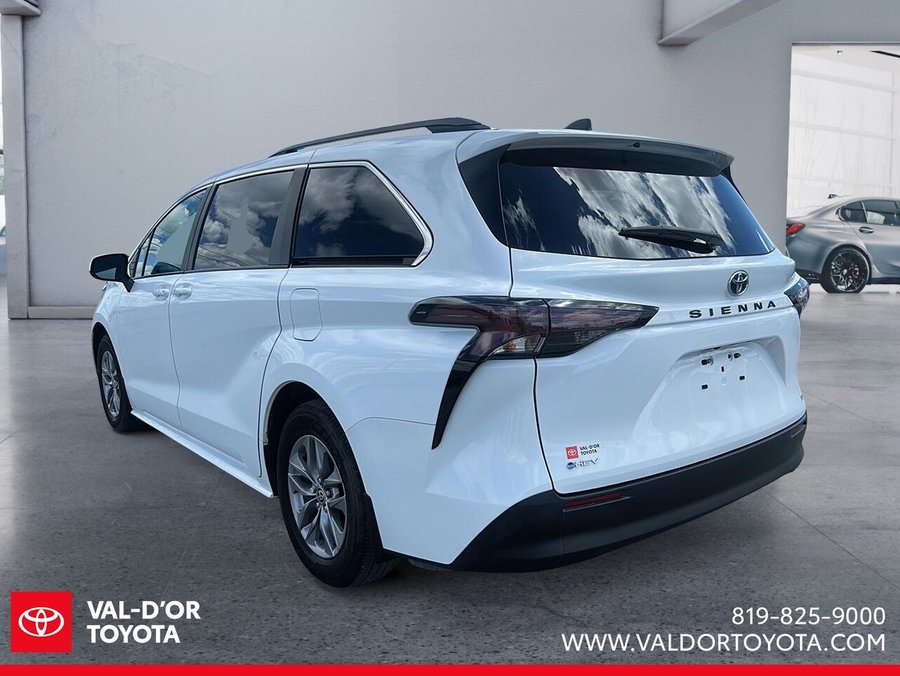Toyota Sienna LE TA 8 places 2025 2025 Blanc