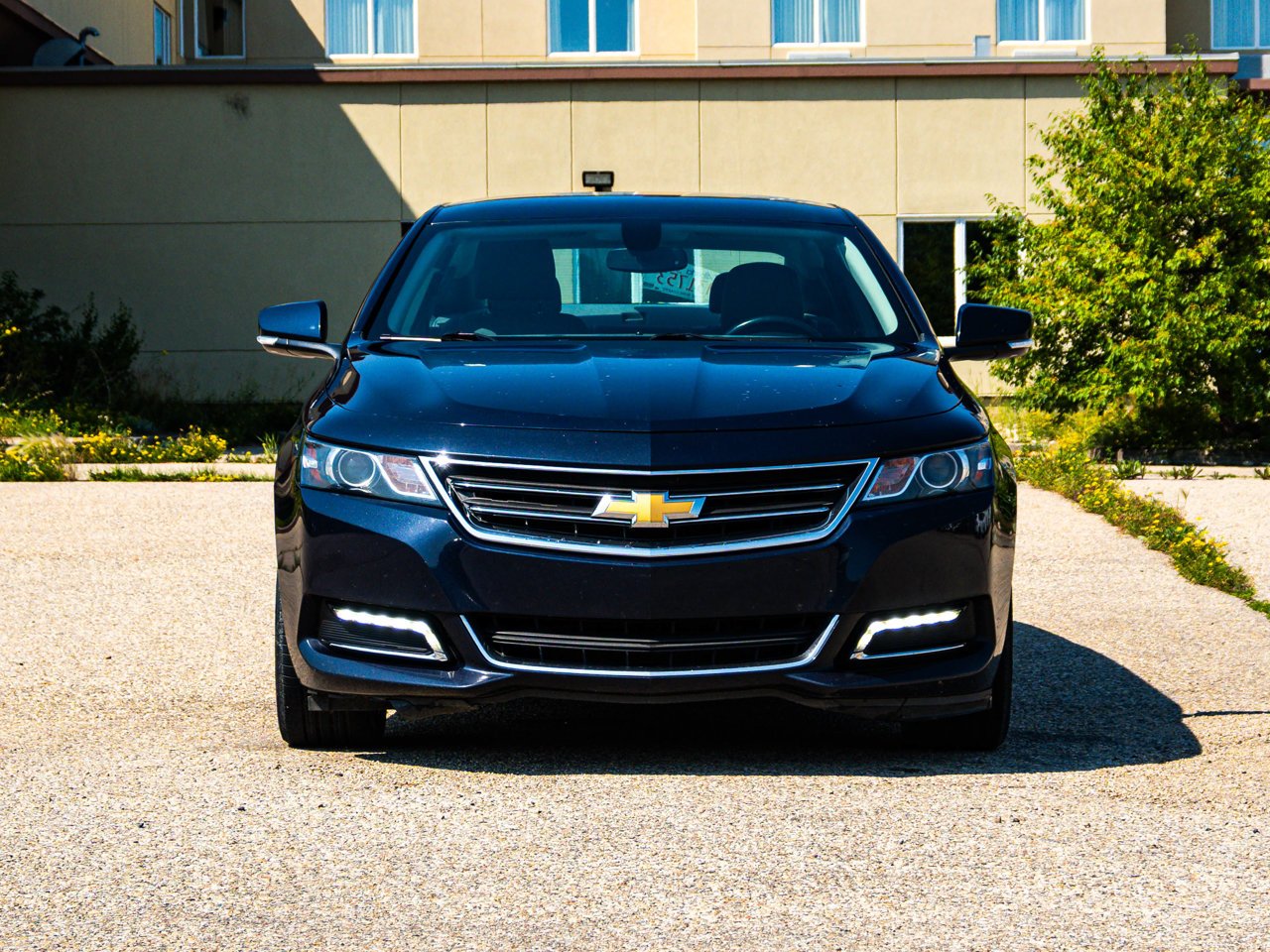 2018 Chevrolet Impala 4dr Sdn LT w/1LT Blue Sherwood Park - photo #2