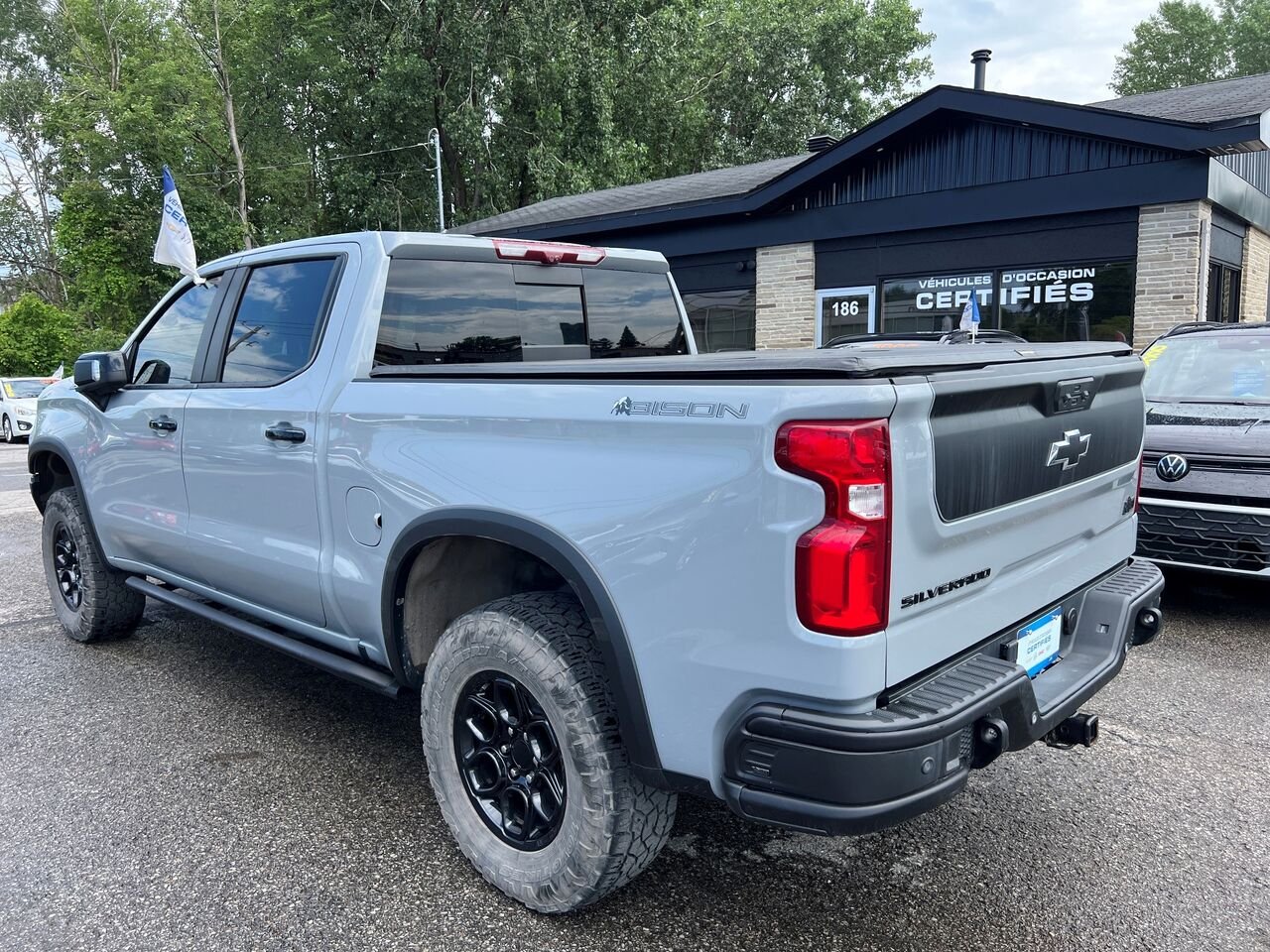 Chevrolet Silverado 1500 ZR2 cabine multiplace 4RM 147 po 2024 Gris Châteauguay - photo #1