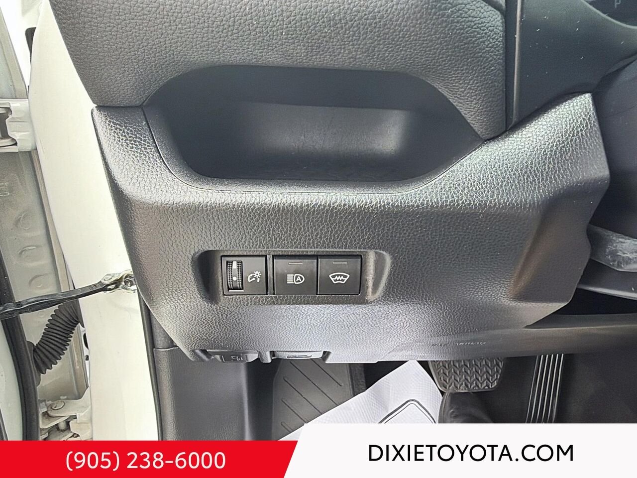 2023 Toyota RAV4 Heated Seats, Bluetooth White Mississauga - photo #46