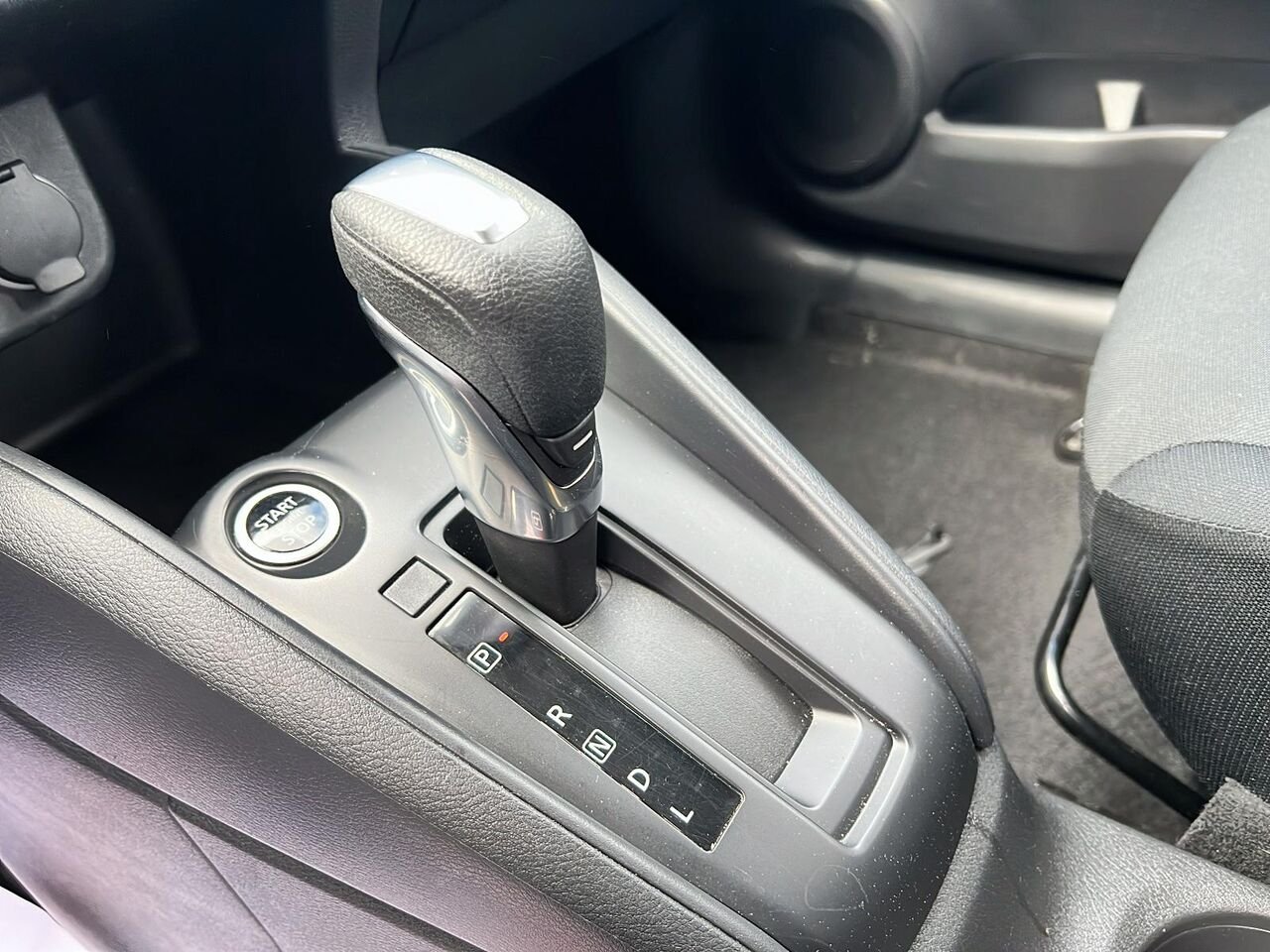 Nissan Kicks S TA 2024 Bleu Québec - photo #13