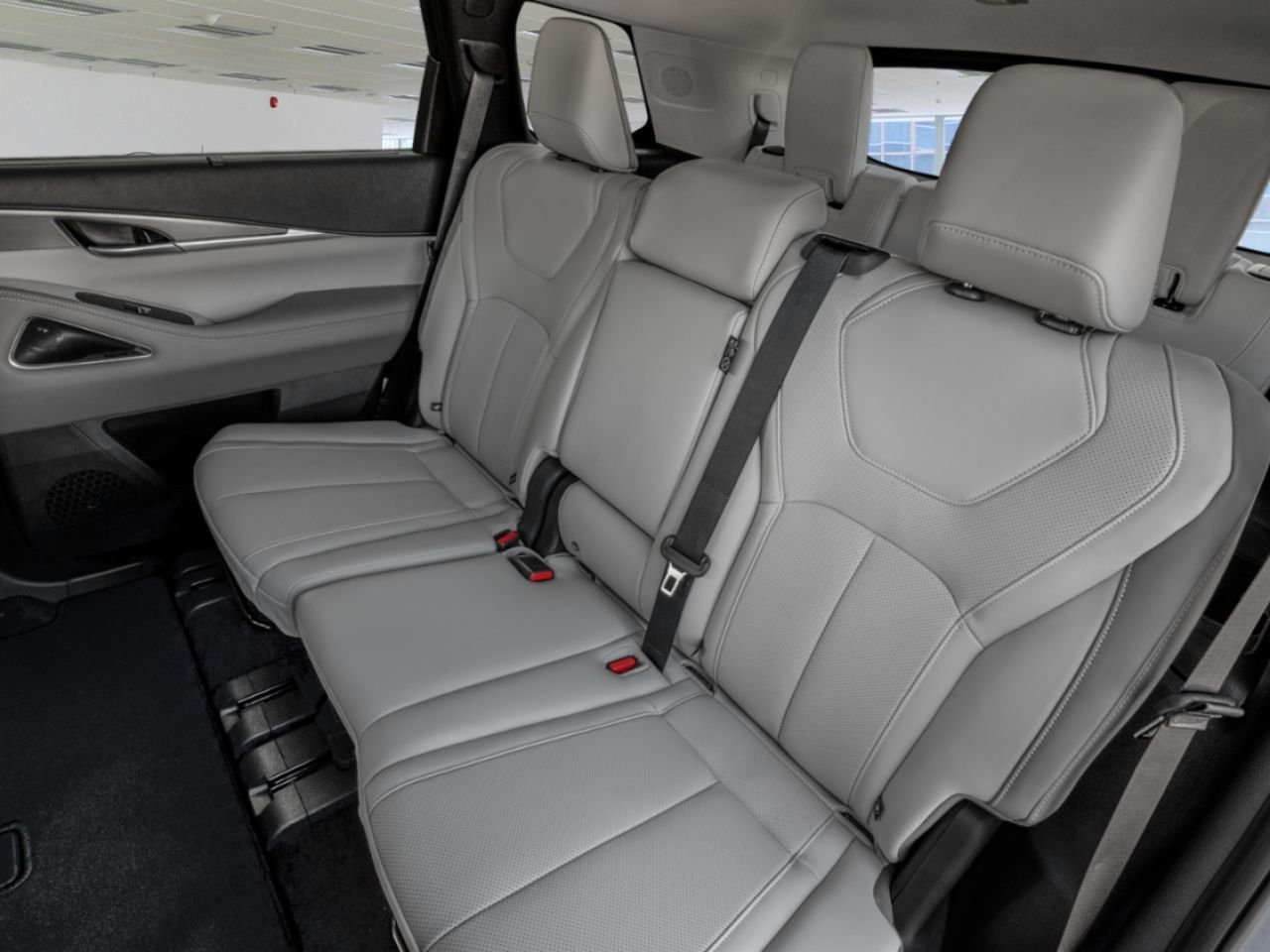 INFINITI QX60 2027 Graphite velouté métallisé Saint-Basile-le-Grand - photo #8