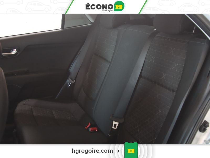 2023 Kia Rio 5 Silver Blainville - photo #16