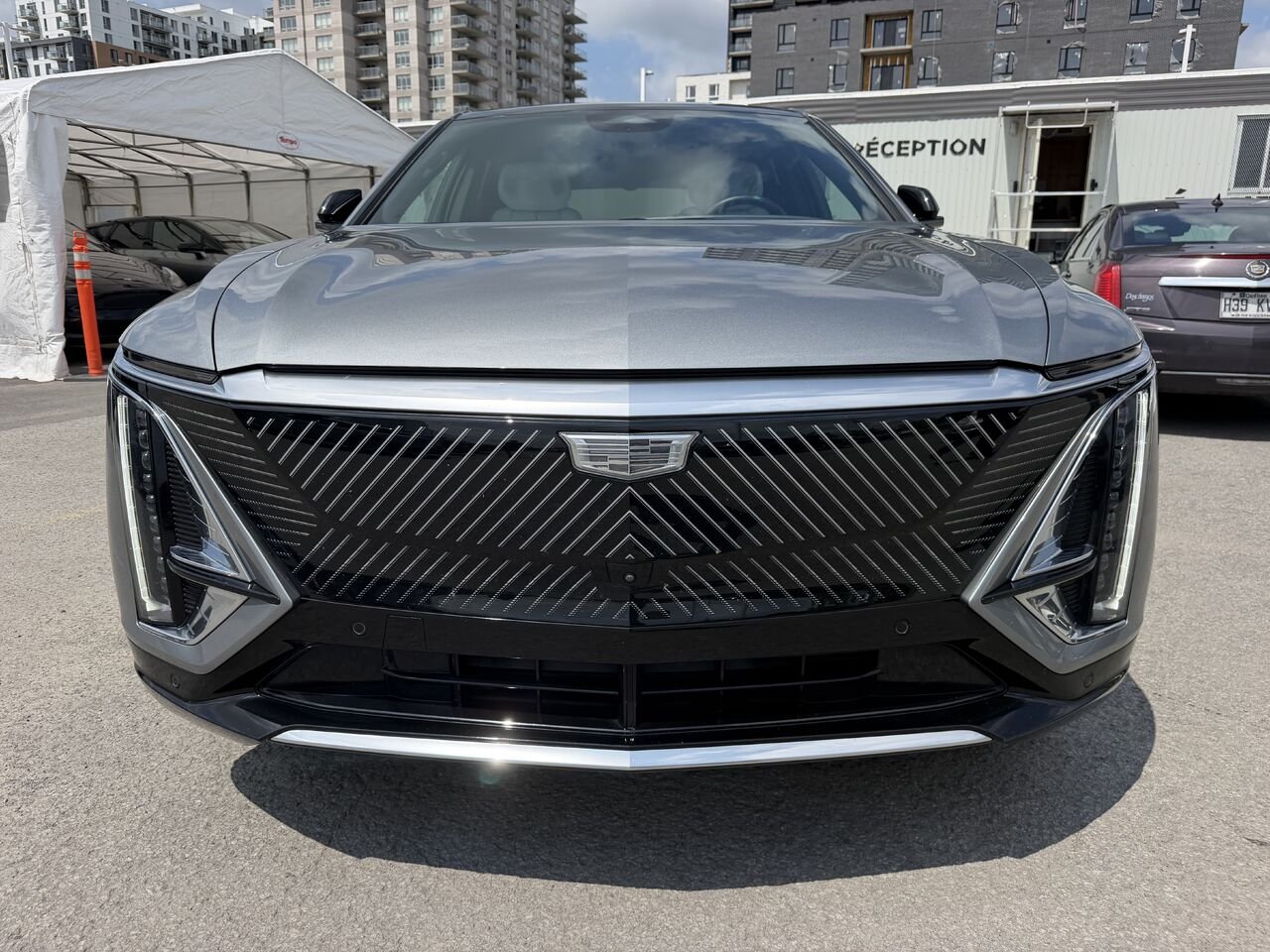 Cadillac LYRIQ LUXURY AWD FINANCEMENT À PARTIR DE 0.99% 2024 Argent Laval - photo #5