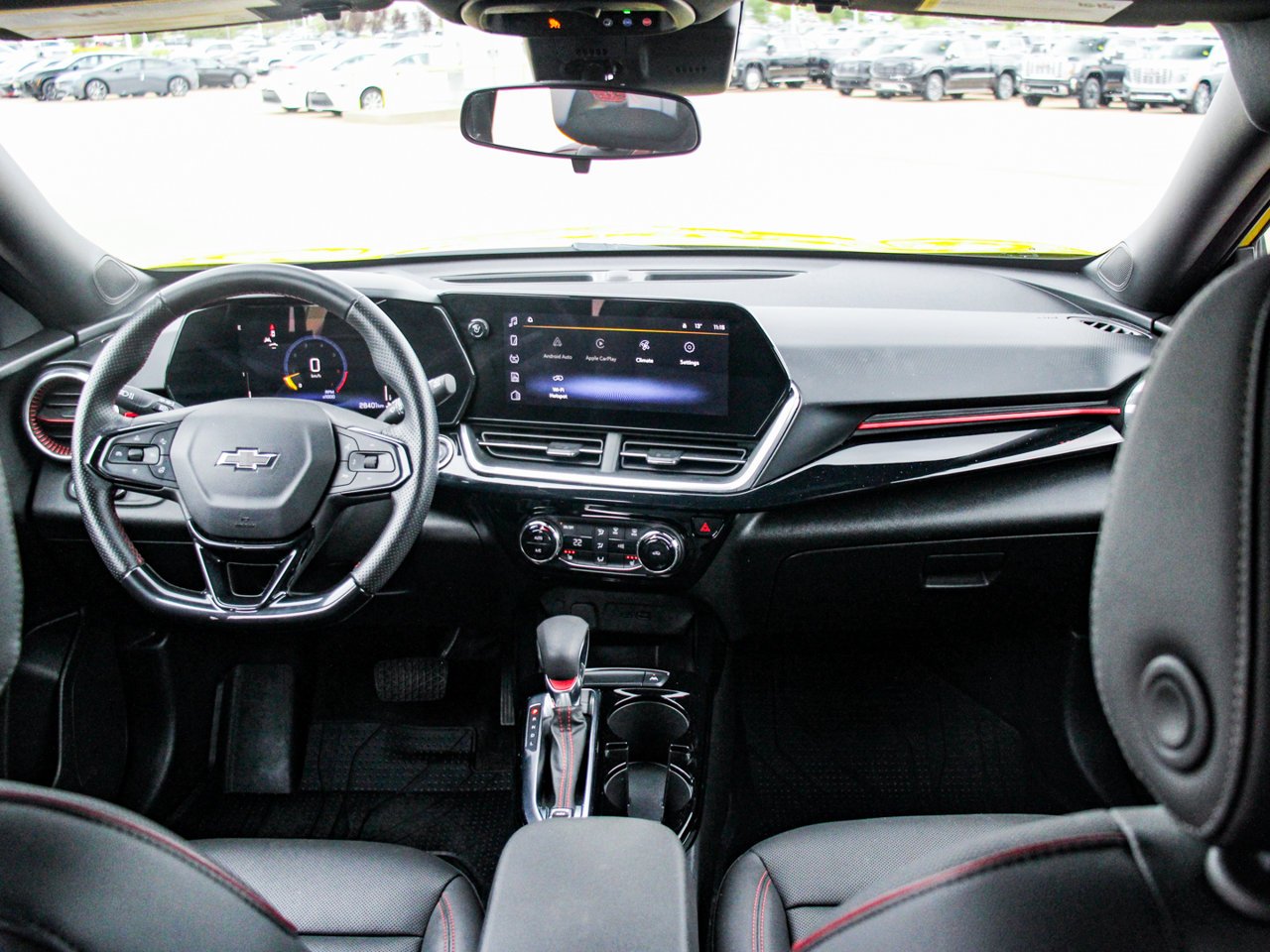 2024 Chevrolet Trax FWD 4dr 2RS Yellow Sherwood Park - photo #30