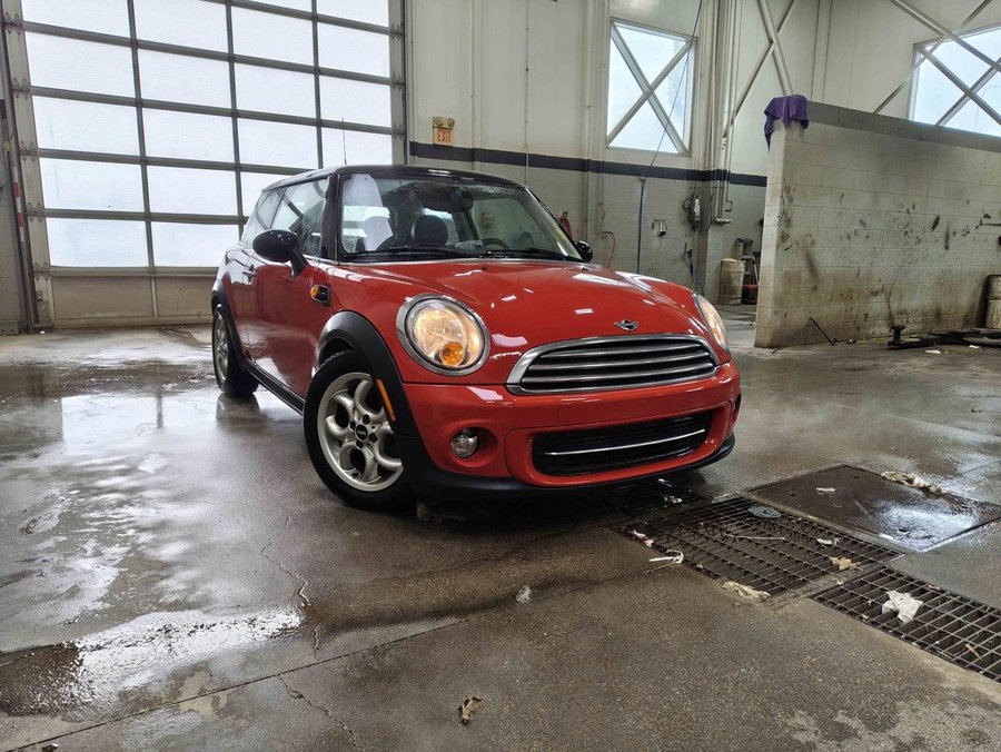 2013 MINI Cooper Hardtop 2013 Red