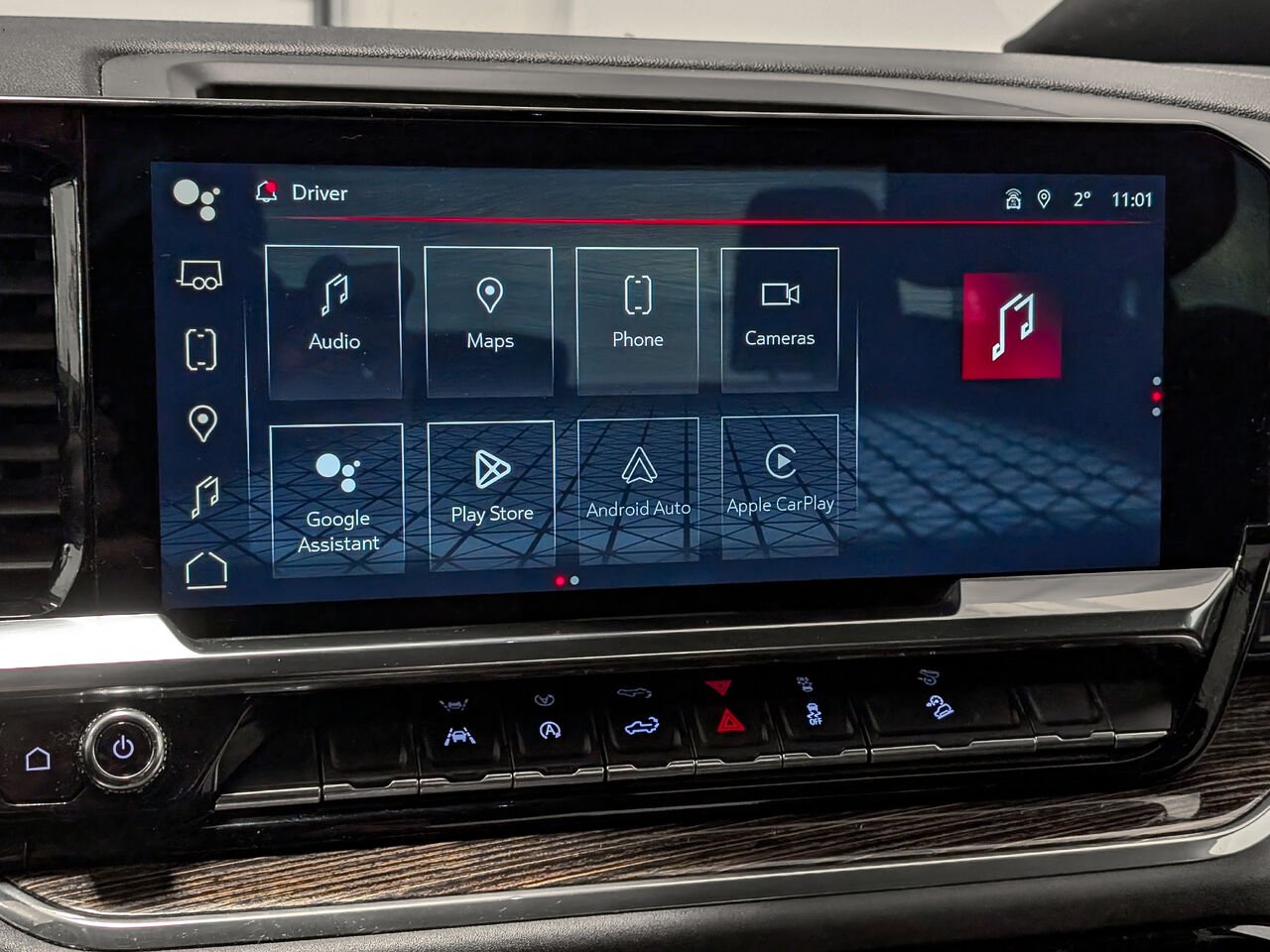 GMC SIERRA 1500 4WD CREW CAB PICKUP Elevation 3.0L Diesel volant et Sièges Chauffants 2024 Noir Sherbrooke - photo #8