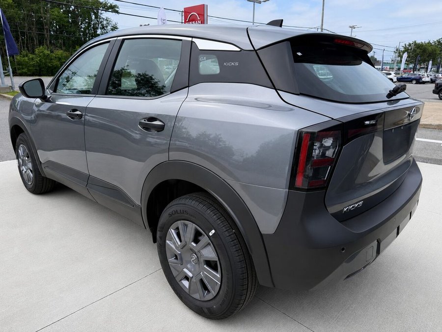 2026 NISSAN Kicks 2026 Gun Metal Metallic