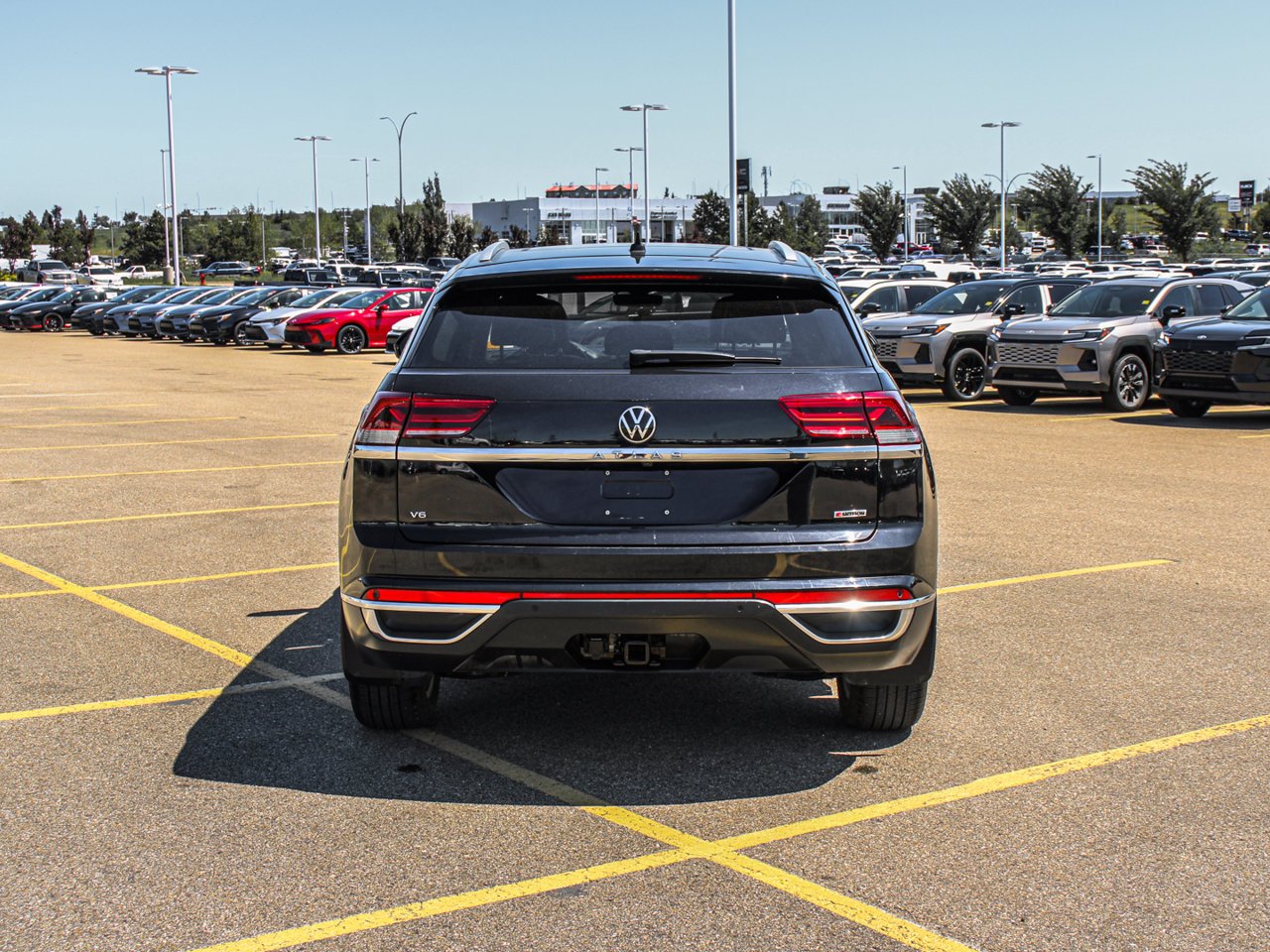 2020 Volkswagen Atlas Cross Sport Execline 3.6 FSI 4MOTION Black Sherwood Park - photo #6
