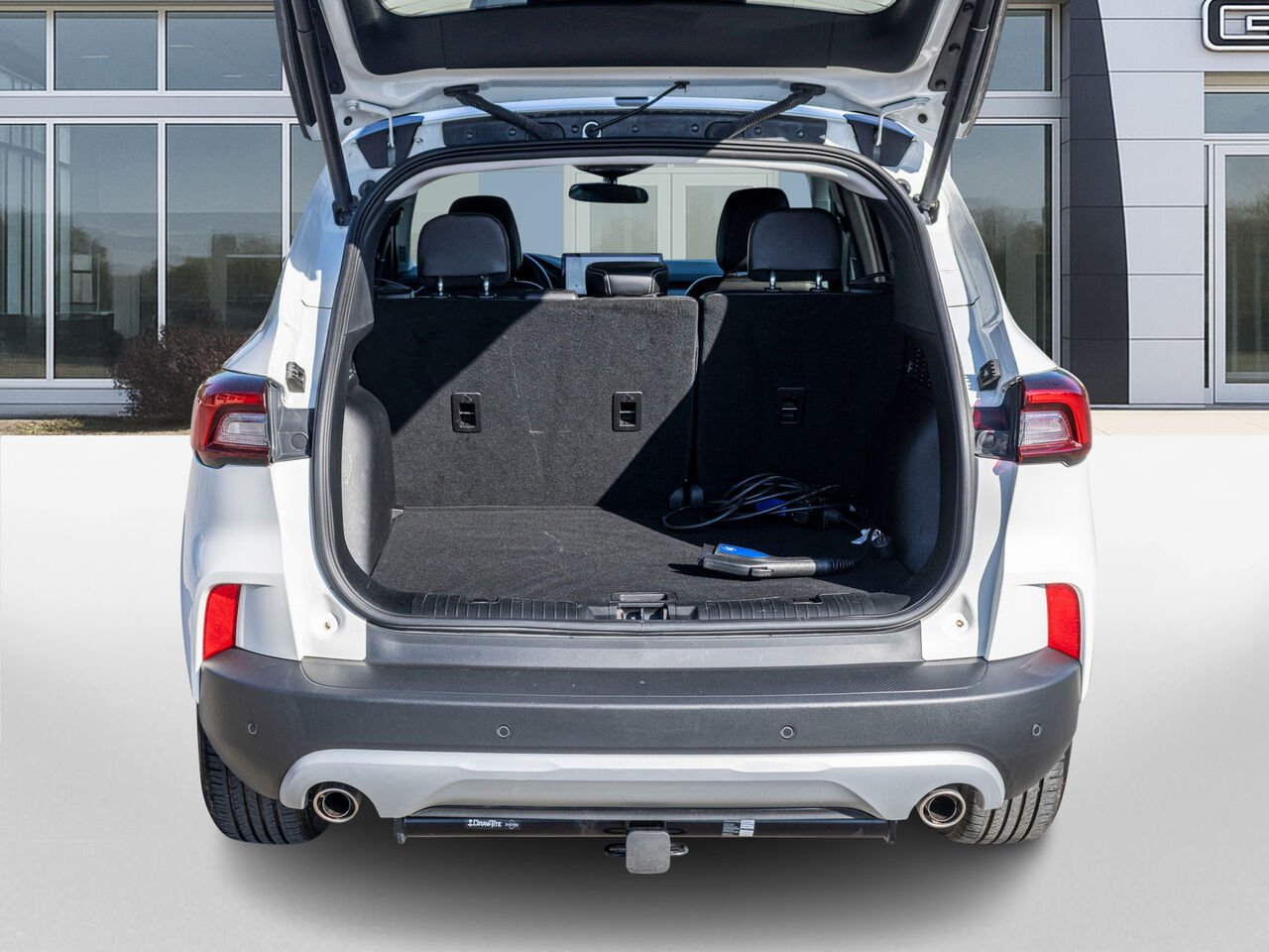 2023 Ford Escape VHR TA White Châteauguay - photo #30