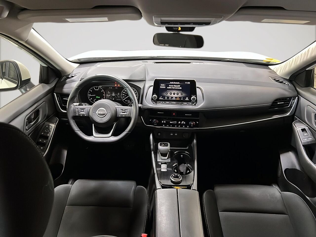 2024 Nissan Rogue White Québec - photo #9