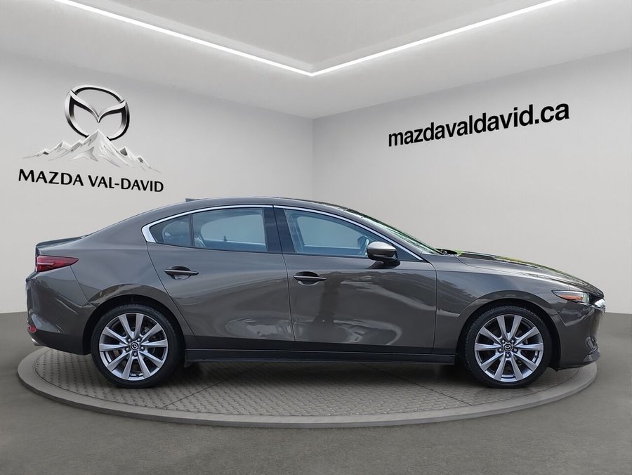 2019 Mazda Mazda3 GT Auto FWD, Navigation, Sièges fonction mémoire, Volant chauffant Bronze