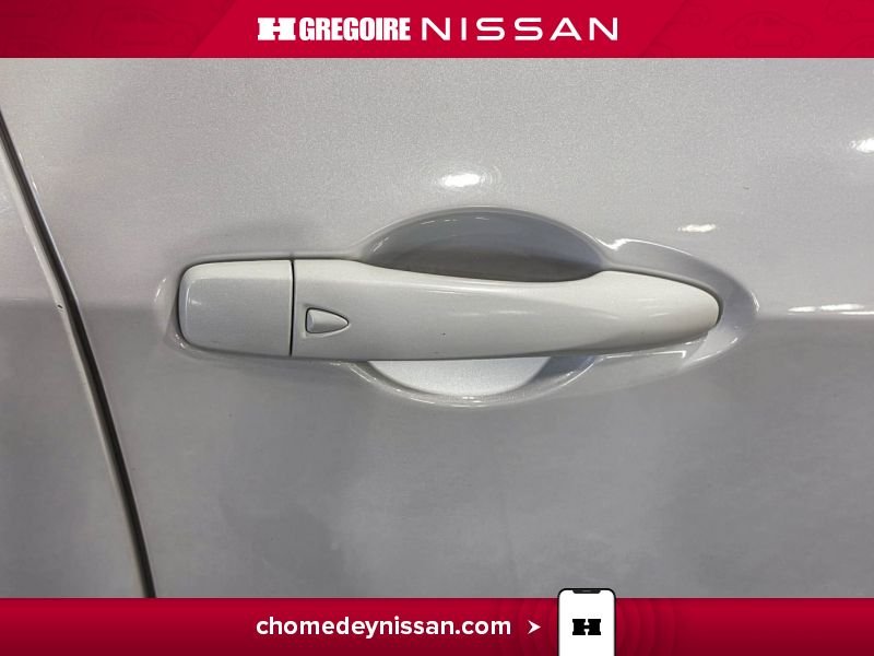 2020 Nissan Kicks White Laval - photo #12