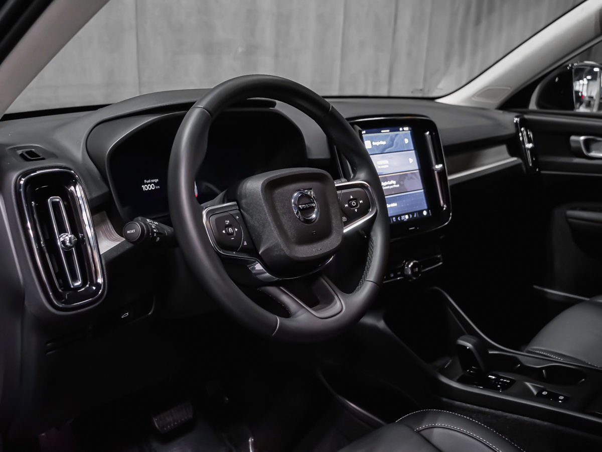 Volvo XC40 B5 CORE BRIGHT CLIMATE 2025 Noir Montréal - photo #7