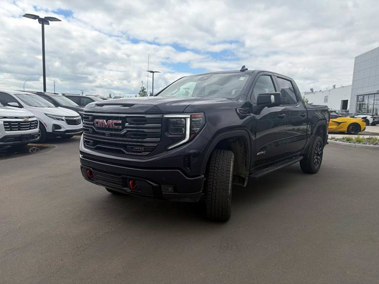 2025 GMC Sierra 1500 4WD Crew Cab 147 AT4 Grey Sherwood Park - photo #4