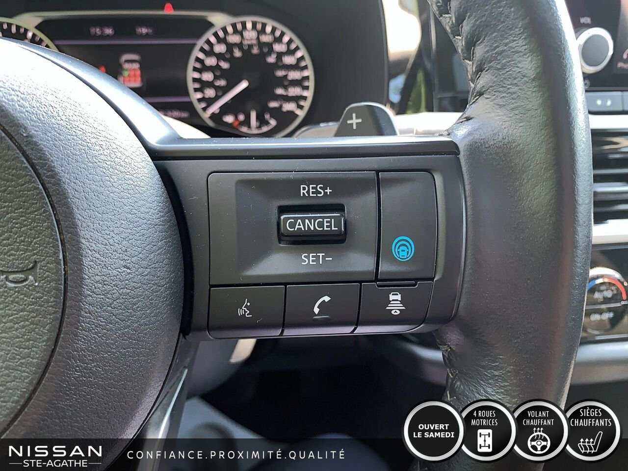 2024 Nissan Pathfinder Blue Saint-Jérôme - photo #19