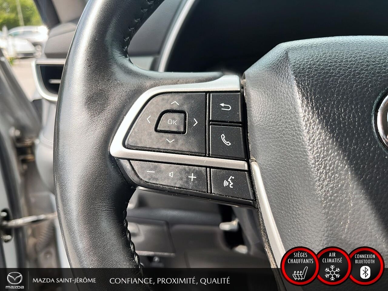 2022 Toyota Highlander XLE | TOIT OUVRANT | CUIR | AWD | Silver Saint-Jérôme - photo #14