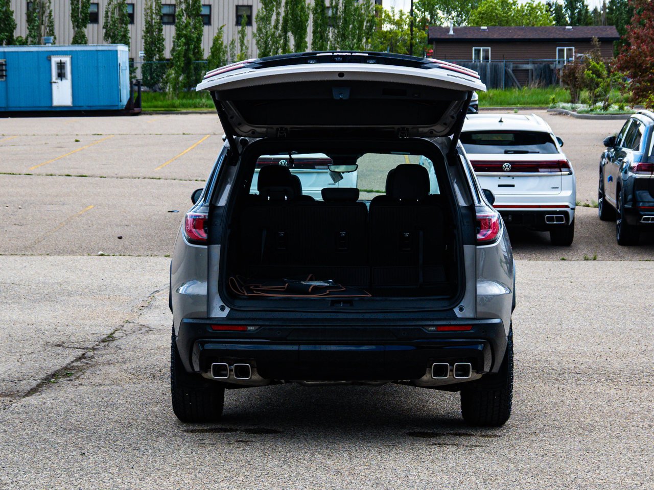 2026 GMC Acadia AWD 4dr AT4 Grey Sherwood Park - photo #14